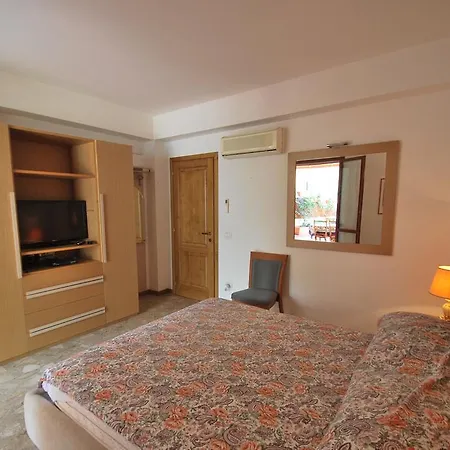 Perla - Terrazza Fronte Mare E Aria Condizionata مارينا دي كامبو